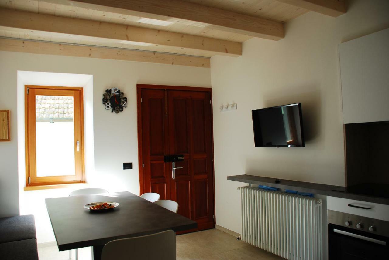 La Casa Del Borgo Villa Dervio Eksteriør billede
